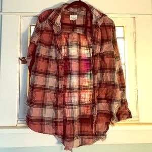 American Eagle destroyed boyfriend flannel